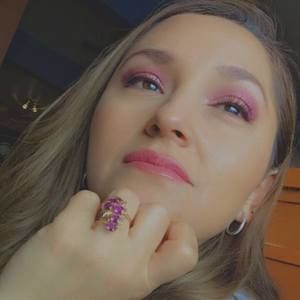 Meet your Posher, Lorena